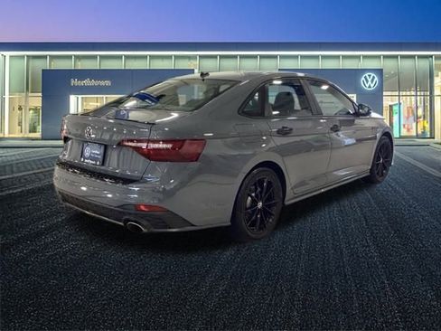 Certified 2024 Volkswagen Jetta GLI 40th Anniversary Edition image 17