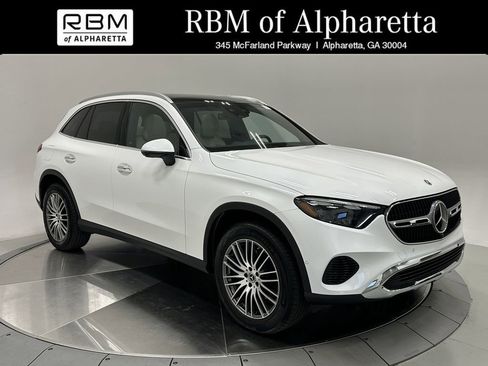 Certified 2025 Mercedes-Benz GLC 300 image 1