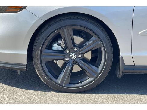 Used 2023 Honda Accord Sport image 41