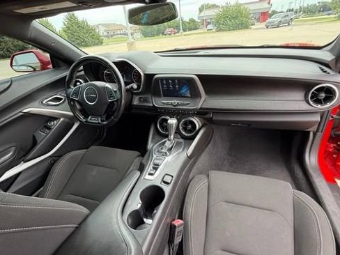 Used 2017 Chevrolet Camaro LT RWD image 26