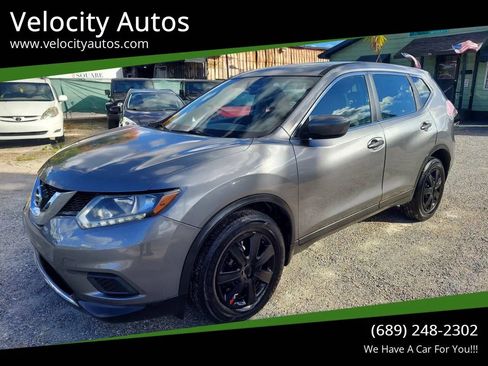 Used 2016 Nissan Rogue S image 1