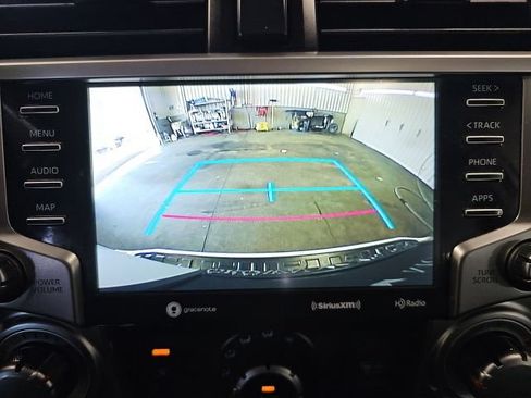 Used 2020 Toyota 4Runner SR5 Premium w/ Moonroof Package AWD/4WD image 25