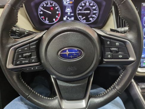 Certified 2025 Subaru Outback Premium w/ Popular Package #1A AWD/4WD image 21