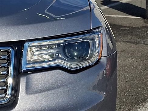 Used 2020 Jeep Grand Cherokee Overland image 9