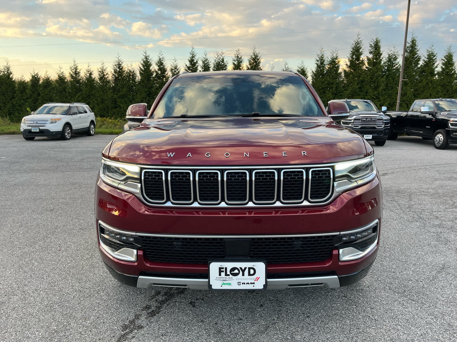 Used 2022 Jeep Wagoneer Series II AWD/4WD image 8