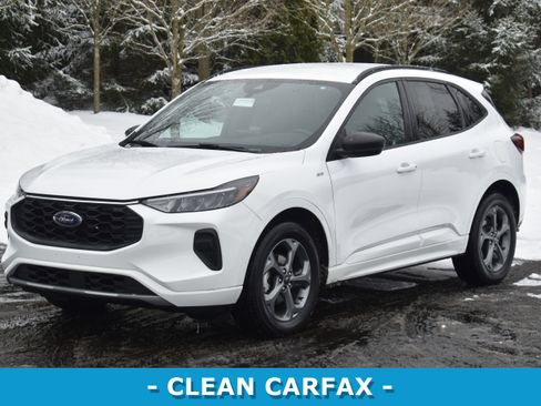 Used 2023 Ford Escape ST-Line image 3