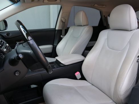 Used 2013 Lexus RX 450h FWD w/ Navigation Pkg image 33