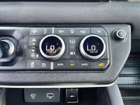 Used 2023 Land Rover Defender 110 S AWD/4WD image 25