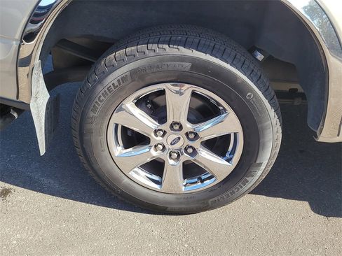 Used 2018 Ford F150 XLT w/ Equipment Group 301A Mid image 5