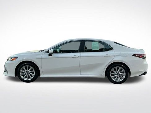 Used 2024 Toyota Camry LE FWD image 3