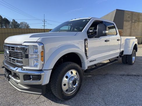 New 2026 Ford F450 XLT w/ Snow Plow Prep Package image 3