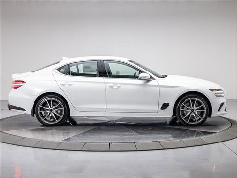 New 2026 Genesis G70 2.5T image 6