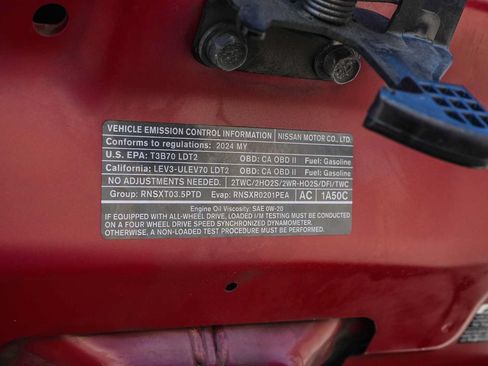 Used 2024 Nissan Pathfinder Rock Creek AWD/4WD image 28