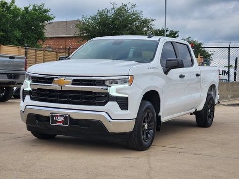 Used 2024 Chevrolet Silverado 1500 LT RWD image 12
