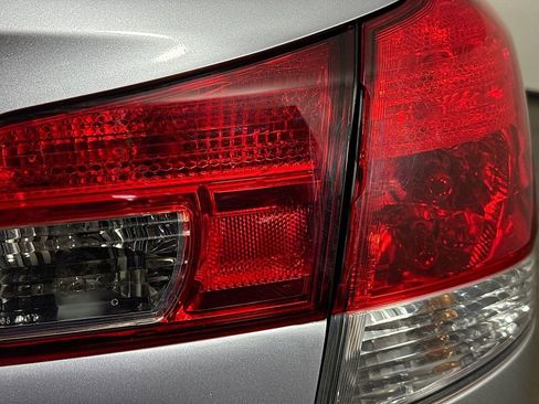 Used 2010 Subaru Outback 2.5i image 29