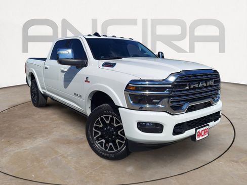 Used 2025 RAM 2500 Limited AWD/4WD image 4