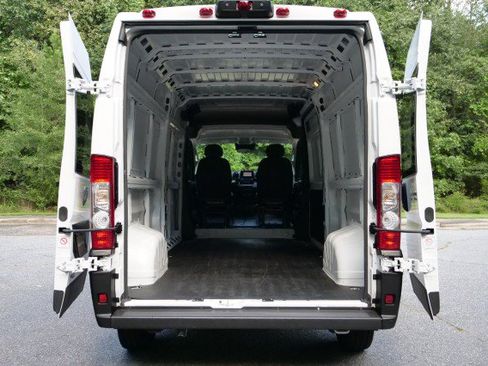 Used 2024 RAM ProMaster 2500 FWD image 10