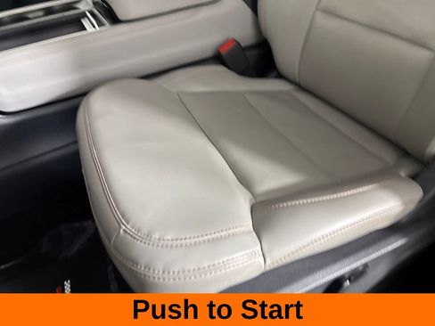 Used 2025 Ford Expedition Active RWD image 14