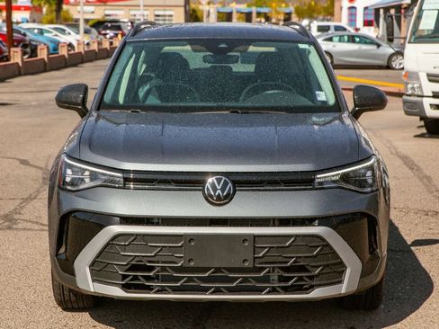 Used 2026 Volkswagen Taos S FWD image 3
