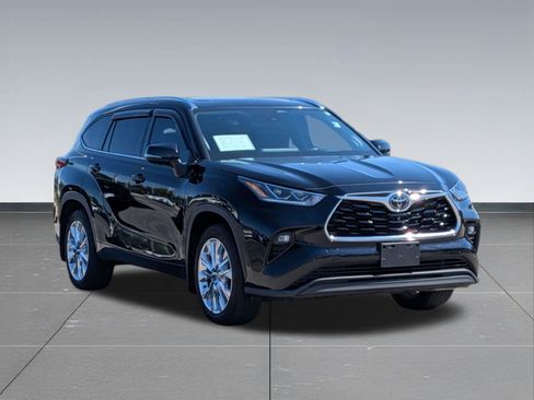 Used 2020 Toyota Highlander Limited AWD/4WD image 7