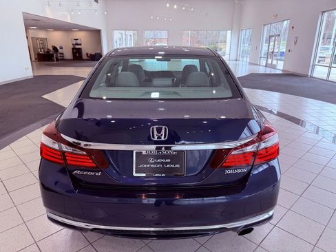 Used 2016 Honda Accord LX image 11
