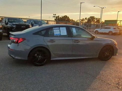 Used 2025 Honda Civic Sport image 8