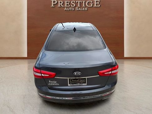 Used 2016 Kia Cadenza Premium FWD image 17
