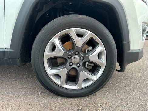 Used 2019 Jeep Compass Limited AWD/4WD image 39