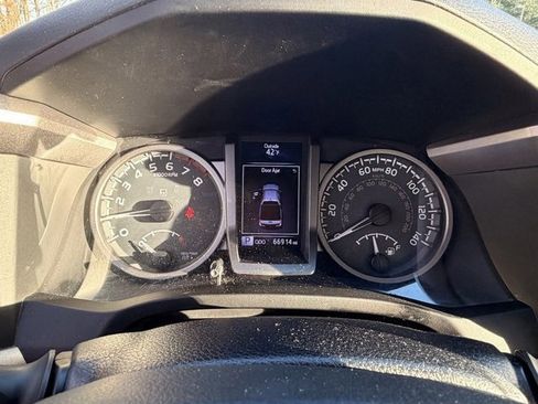 Used 2019 Toyota Tacoma 4x4 Double Cab image 22