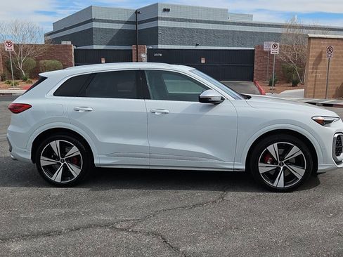 Used 2025 Audi SQ5 Premium Plus image 4