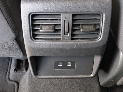 Used 2024 Nissan Rogue SV AWD/4WD image 19