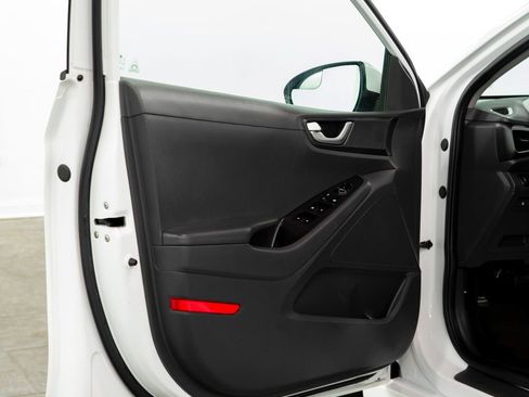 Used 2018 Hyundai Ioniq Blue image 7