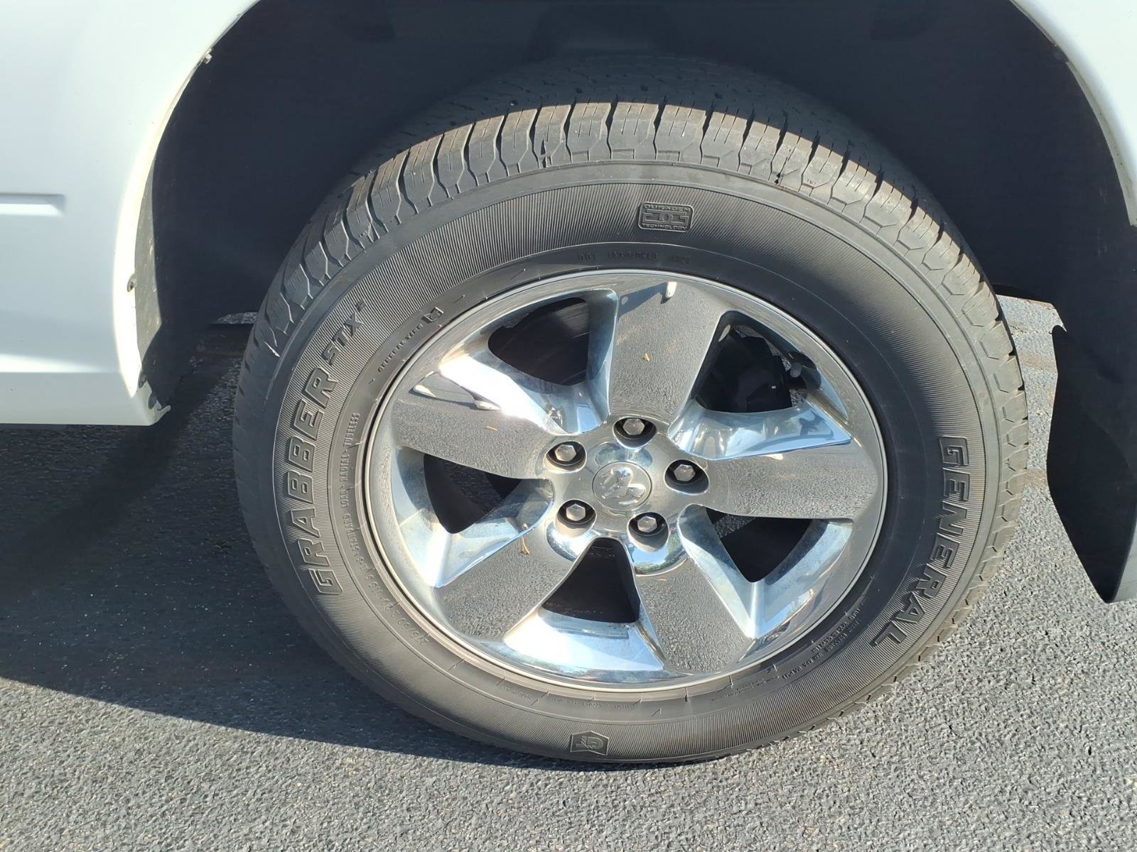 Used 2019 RAM 1500 Big Horn AWD/4WD image 8