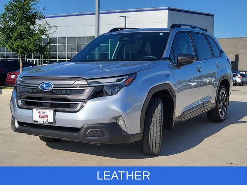 Used 2026 Subaru Forester Limited AWD/4WD image 2