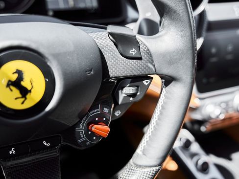 Used 2018 Ferrari GTC4Lusso image 57