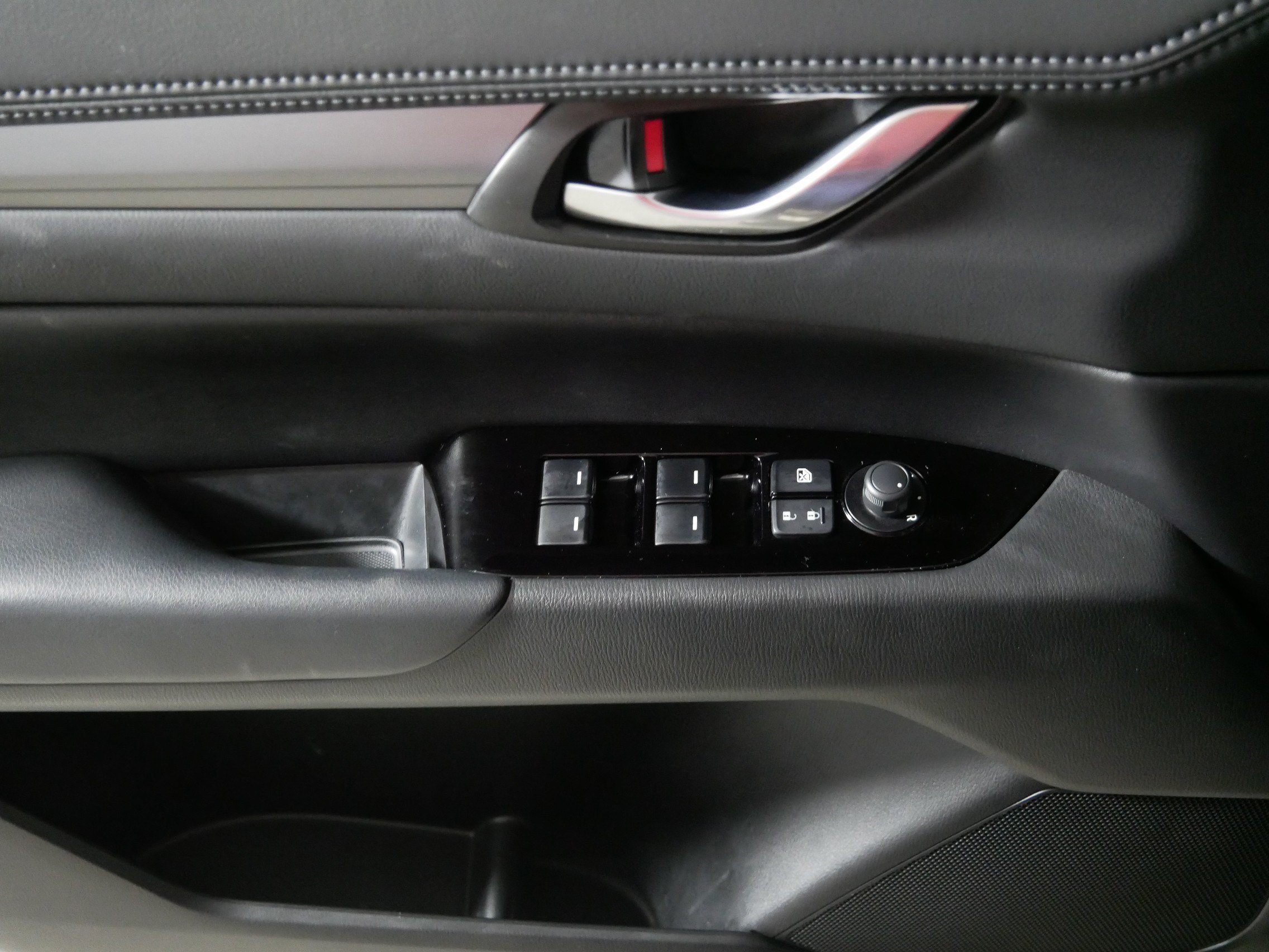 Used 2024 MAZDA CX-5 AWD 2.5 S w/ Select Package image 19