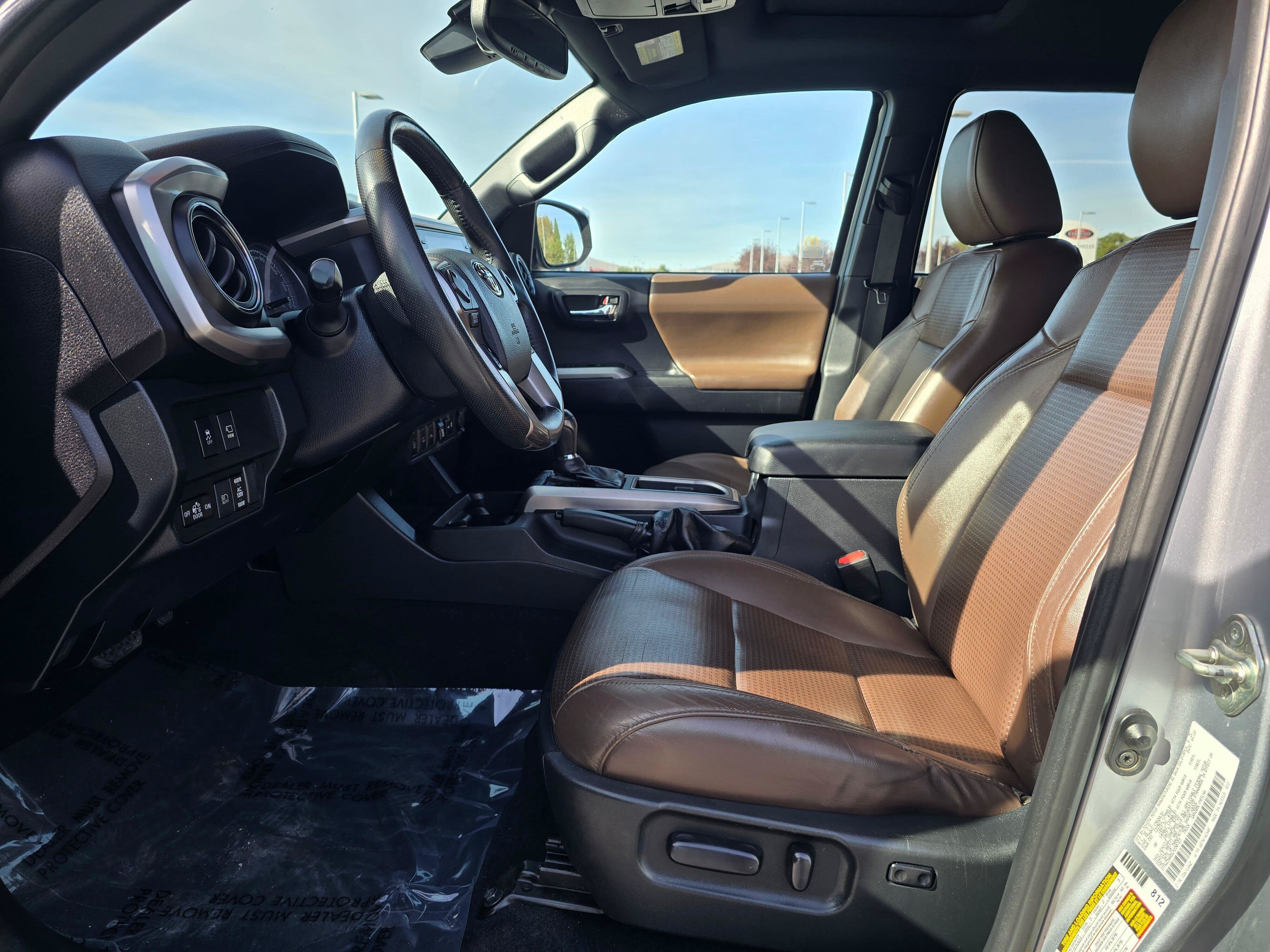 Used 2020 Toyota Tacoma Limited AWD/4WD image 20