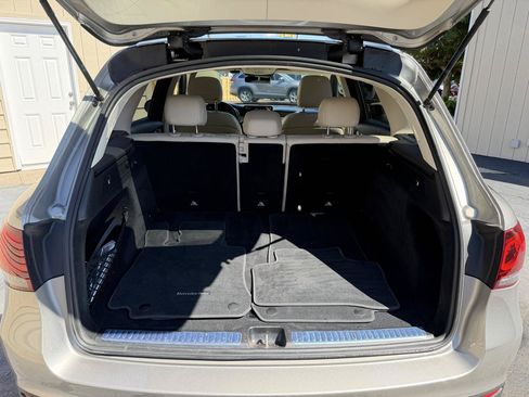 Used 2021 Mercedes-Benz GLC 300 4MATIC image 12