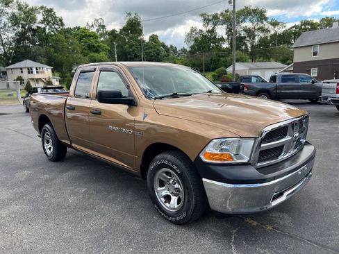 Used 2011 RAM 1500 ST w/ ST Popular Equipment Group AWD/4WD image 3