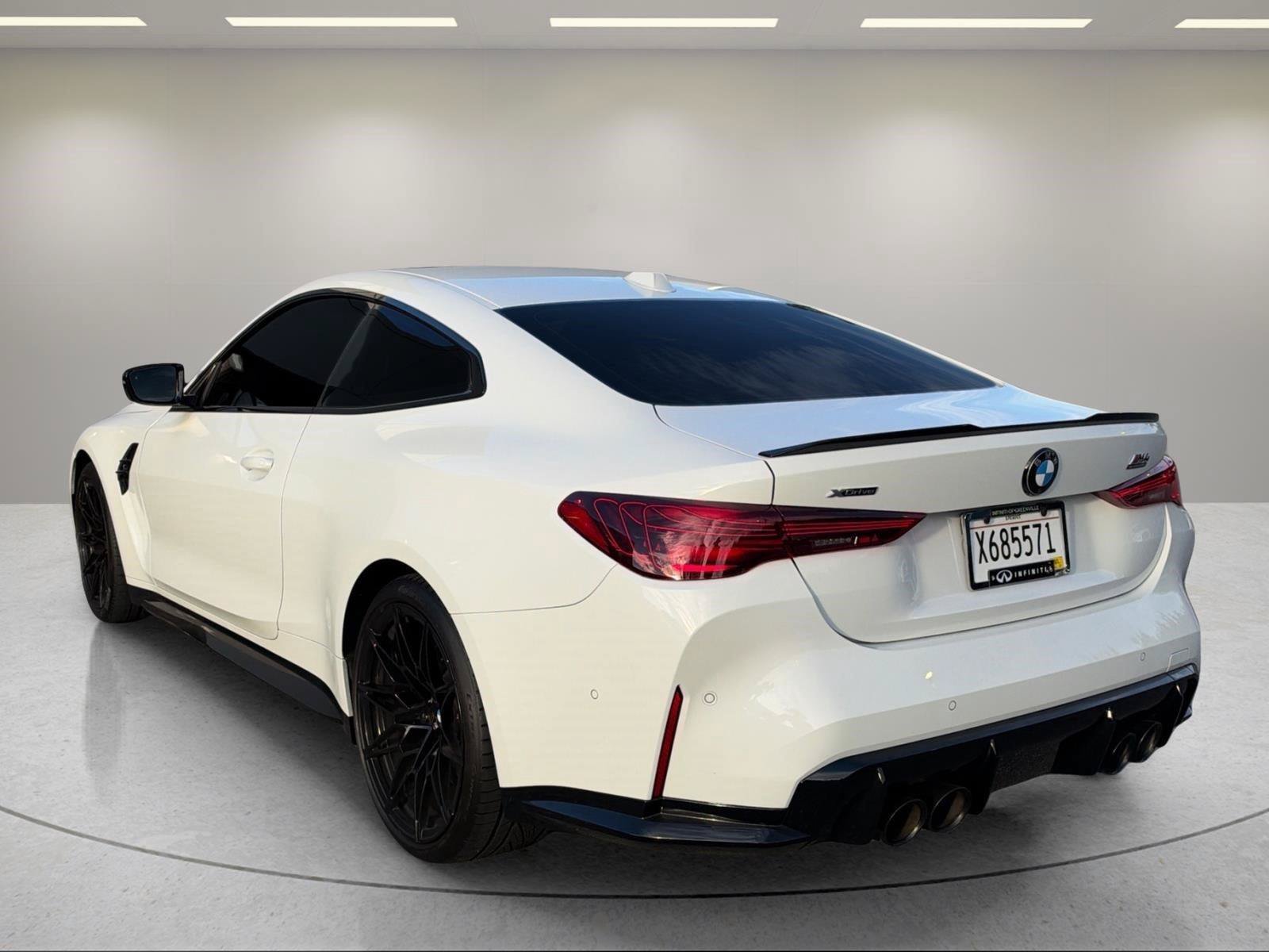 Used 2027 BMW M4 xDrive Competition AWD/4WD image 3