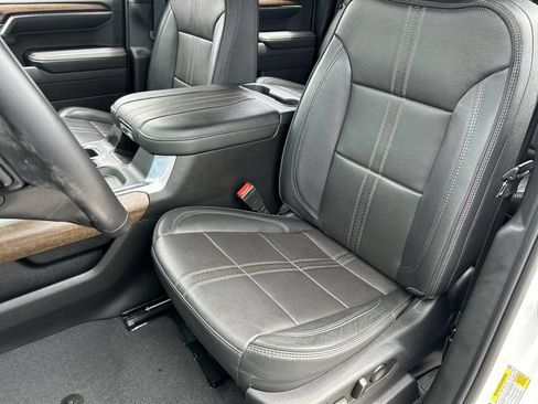 Used 2023 Chevrolet Silverado 1500 High Country AWD/4WD image 20