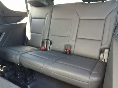 Used 2025 Chevrolet Tahoe LT AWD/4WD image 18