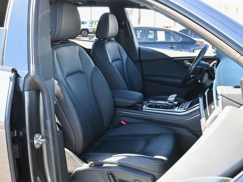 Used 2023 Audi Q8 Premium Plus w/ Premium Plus Package image 22