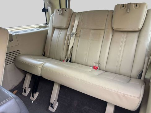 Used 2017 Lincoln Navigator Reserve AWD/4WD image 14