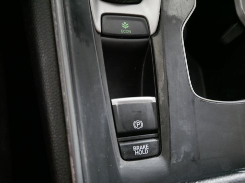 Used 2018 Honda Accord LX image 30