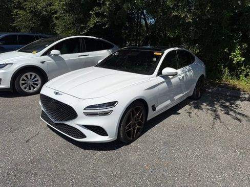 Used 2022 Genesis G70 3.3T RWD image 6