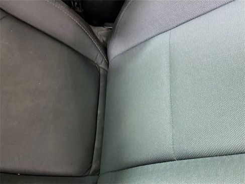 Used 2019 Jeep Wrangler Sport image 19