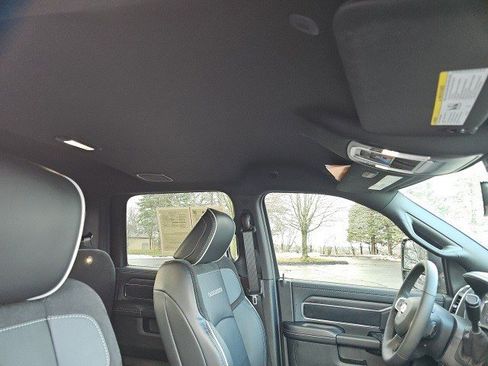 Used 2025 RAM 2500 Laramie image 13