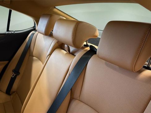 Certified 2024 Lexus ES 350 w/ Premium Package image 16