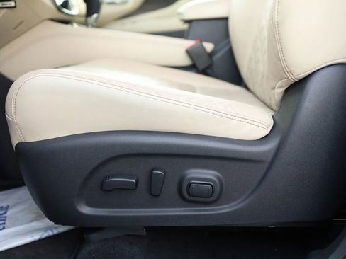 Used 2024 Nissan Murano Platinum w/ Cargo Package FWD image 12